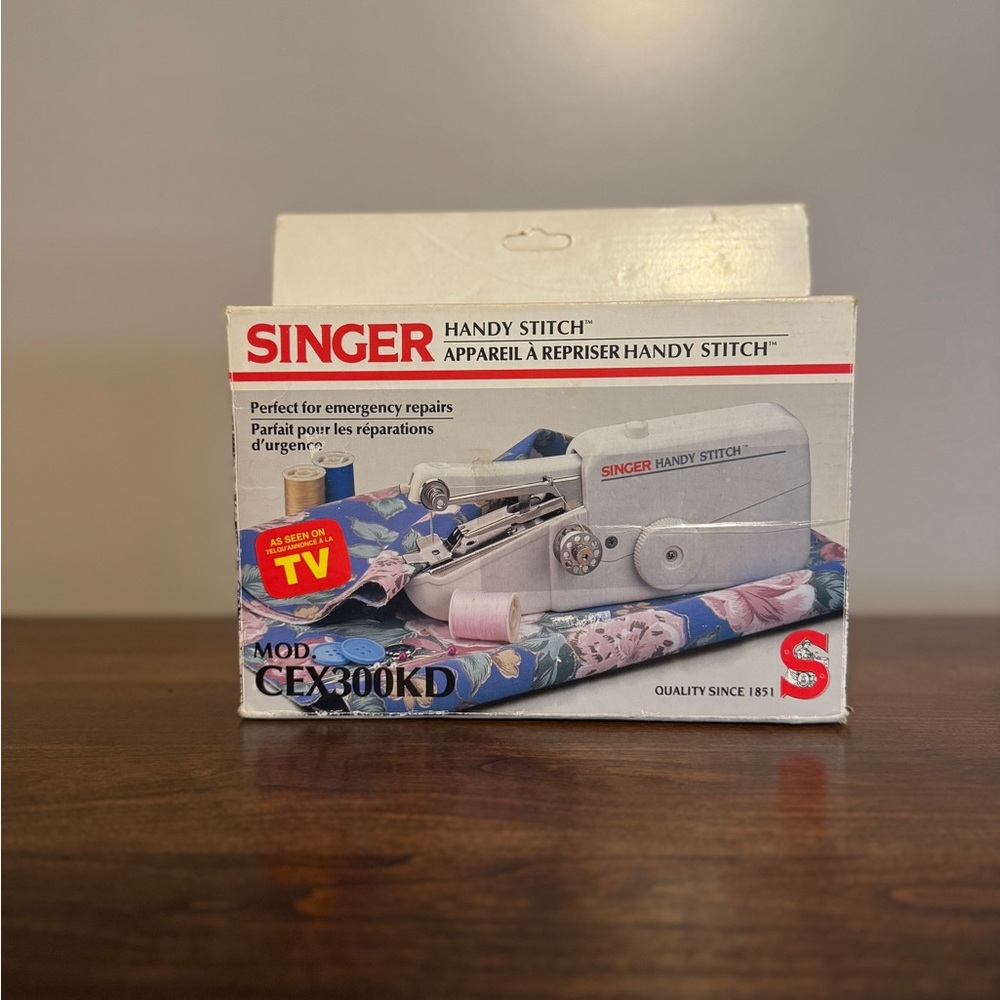 Singer Handy Stitch Portable Sewing Machine - White